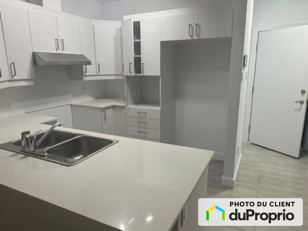 404-1007 montée Champagne, Ste-Dorothée for rent