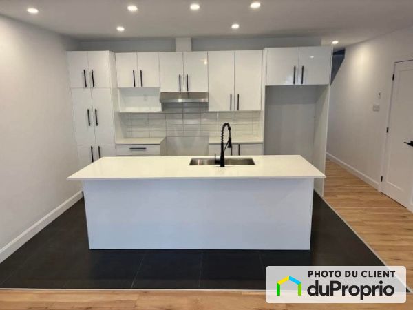 4568 Route des Vétérans, ND-Du-Mont-Carmel for rent