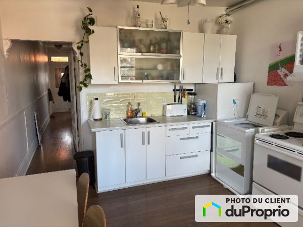 7037, rue de Saint-Vallier, Rosemont / La Petite Patrie for rent