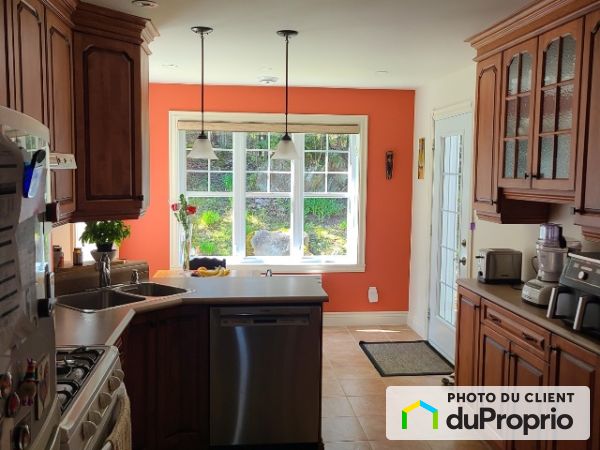 50 rue des Flandres, Waterloo for rent