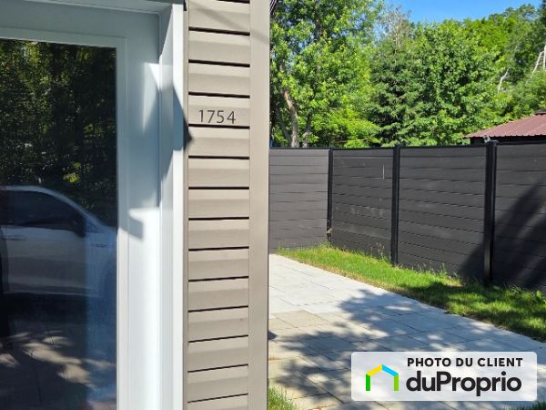 1754 rue Henriette, Carignan for rent