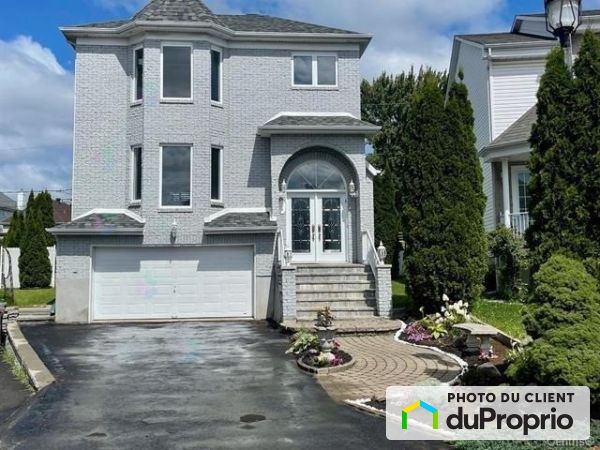 364, rue Mercure, Ste-Dorothée (Îles-Laval) à louer