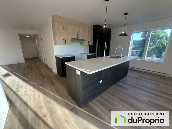 5 1/2-340 Notre-Dame, ND-Du-Bon-Conseil for rent