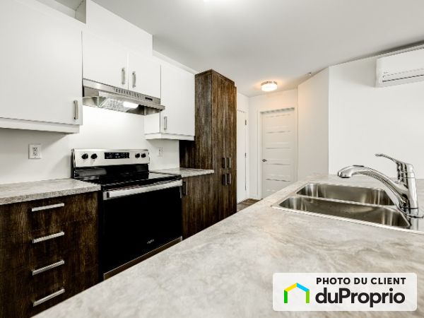 2540, rue Maurice-Savoie, Longueuil (Vieux-Longueuil) à louer