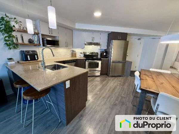 Open Concept - 311-460 rue St-Charles Ouest, Longueuil (Vieux-Longueuil) for rent
