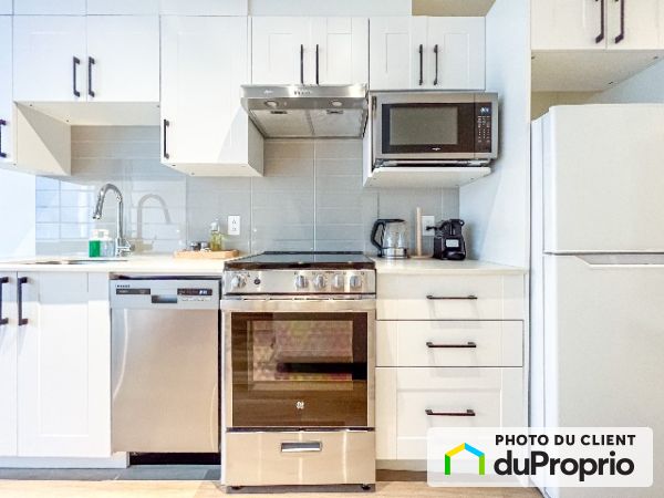 302-3882 boulevard Saint-Laurent, Ville-Marie (Centre-Ville et Vieux-Montréal) for rent