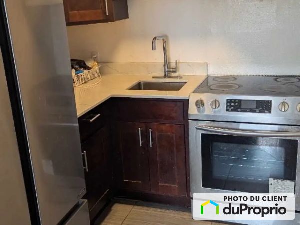 754 77e Avenue, Chomedey for rent