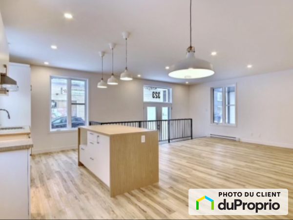 1-323 rue Saint-Luc, Saint-Sauveur for rent