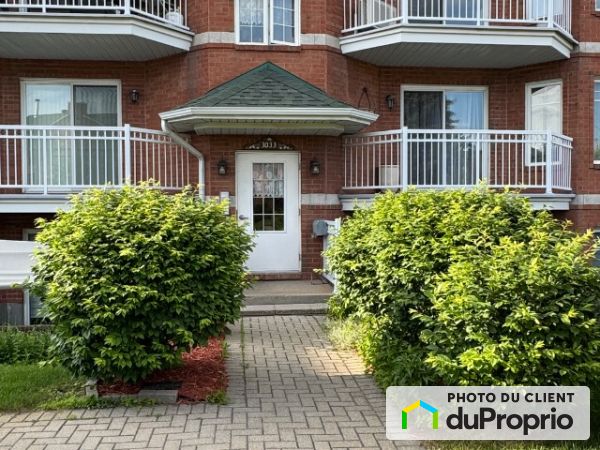 202-3033 Rue des émeraude, Longueuil (St-Hubert) for rent