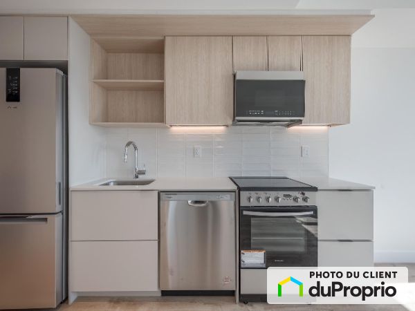 997 rue de la Commune O, Griffintown for rent