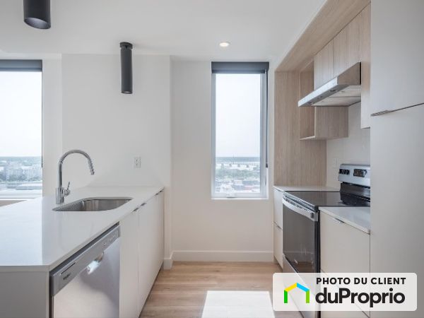997 Rue de la Commune O, Griffintown for rent
