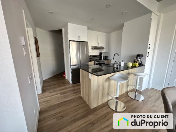 175 Rue Saint-Vallier E, Saint-Roch for rent