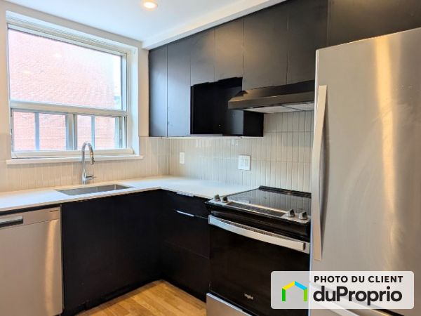 1375, Sherwood Crescent, Mont-Royal à louer