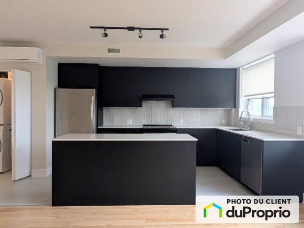 1375, Sherwood Crescent, Mont-Royal à louer