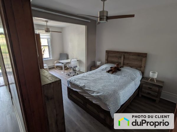 Chambre du logement - 8556, Avenue de Gaspé, Villeray / St-Michel / Parc-Extension à louer