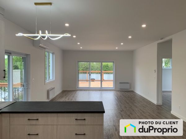 230A, 144e Avenue, St-Anicet à louer