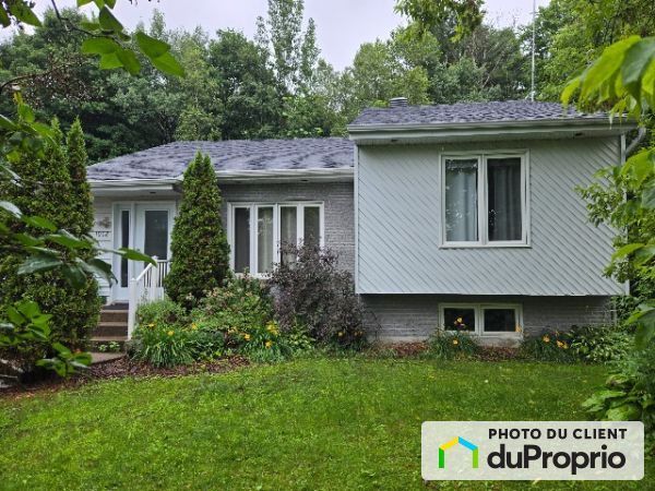 1002 rue des Iles, St-Jérôme (Bellefeuille) for rent