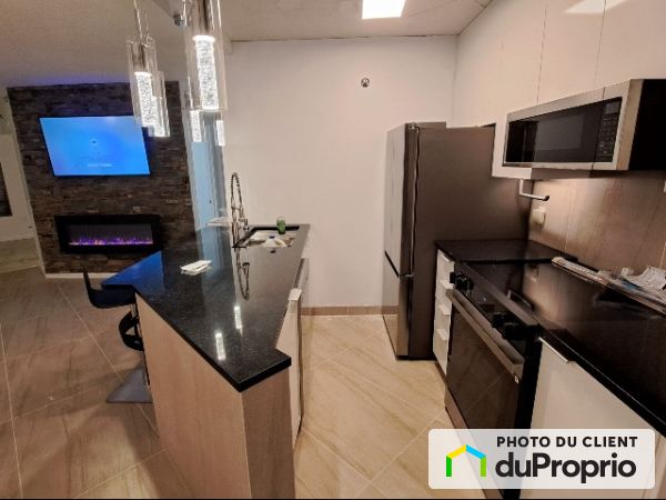 905-8050 boulevard du Saint-Laurent, Brossard for rent