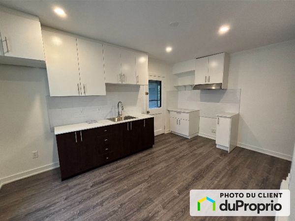 2990 Grand Boulevard, Longueuil (St-Hubert) for rent