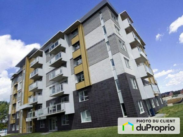601-615 Robert-Élie, Laval-des-Rapides for rent