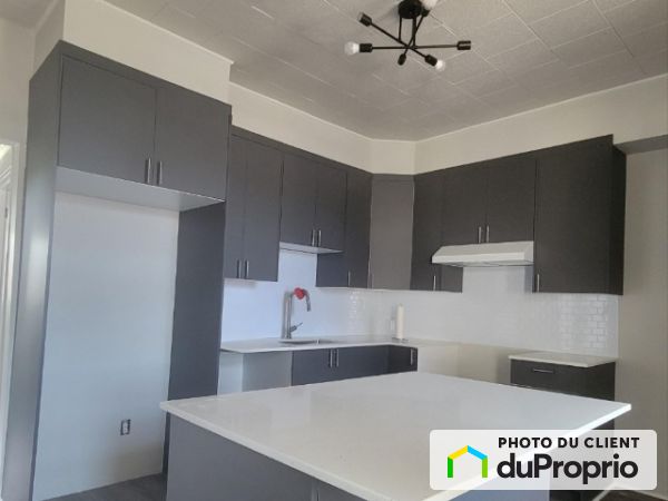 Cuisine du logement - 643 10e avenue, Lachine à louer