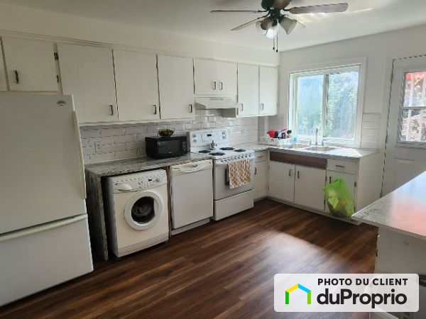 260 avenue michaud, Laval-des-Rapides for rent