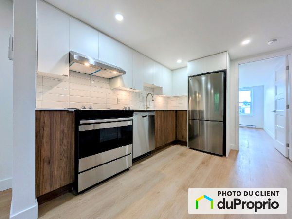 2-247 Rue Beaudoin, Verdun for rent