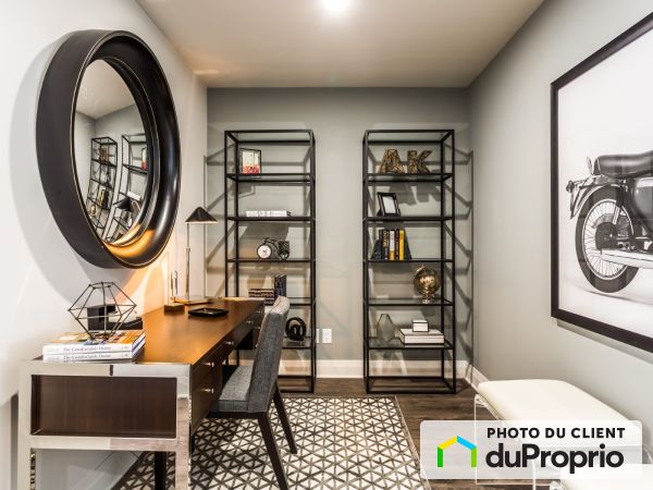 3870 boulevard Saint-Elzéar Ouest - type 2.04, Chomedey for rent