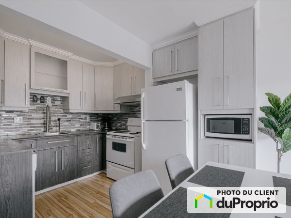 ave Duchesneau - 3 1/2, Ste-Foy for rent