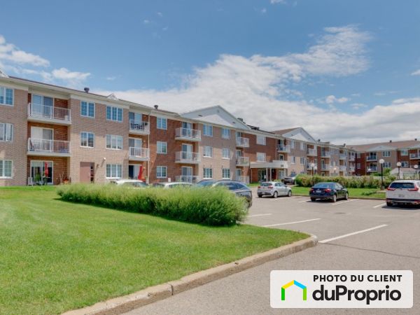 3475 Blvd Albert-Chrétien, Beauport for rent