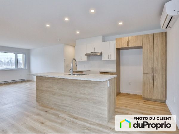 21 rue Landry, St-Alexis à louer