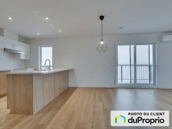 700 Rue Flavie-Poirier, St-Charles-Borromée à louer
