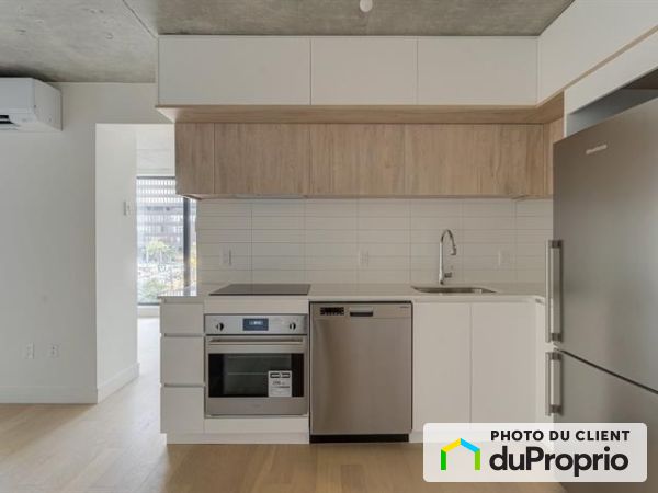 1 Viger Ouest, Ville-Marie (Centre-Ville et Vieux-Montréal) for rent
