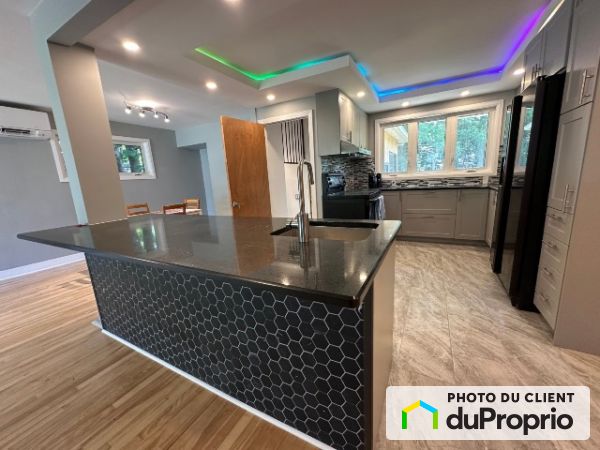 61 10e rue, Pierrefonds / Roxboro à louer