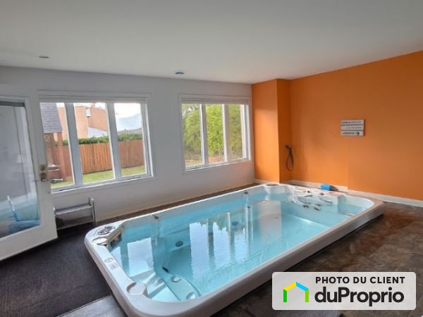 Indoor Pool - 761 rue Cardinal-Léger, Magog for rent