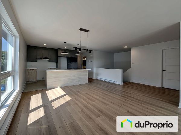 301-460, Lewis Ouest, Waterloo à louer