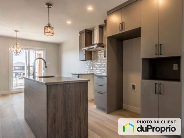 2550 rue Ste-Anne, Varennes for rent