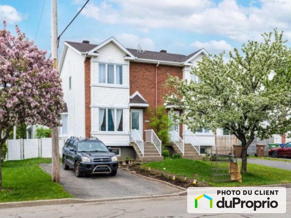 825 rue croissant bolduc, Ste-Catherine for rent