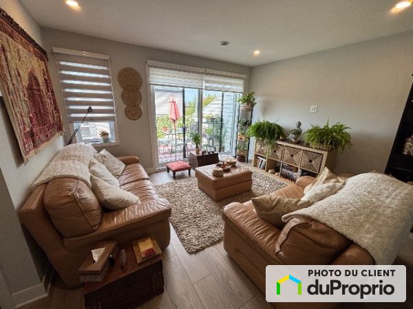 759 Magnone, Granby for rent
