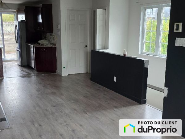 149 rue Principale Sud, Delson for rent