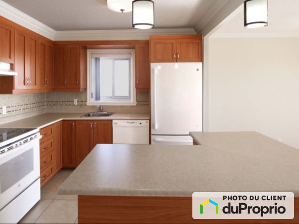 80 Chemin du Bord-du-Lac-Lakeshore, Pointe-Claire for rent