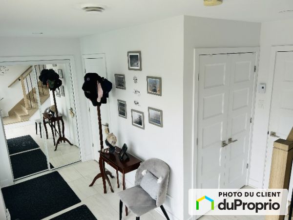 360 Rue Lavoie, La Prairie for rent