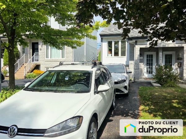 105, De Lanaudiere, Bois-Des-Filion à louer