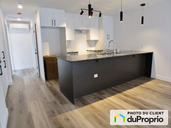 20 rue de l&#39;Auberge, Val-Des-Monts for rent