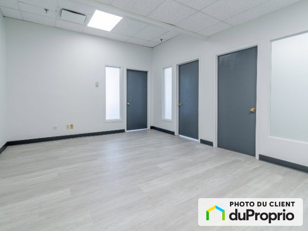 227-2750 chemin Sainte-Foy, Ste-Foy for rent