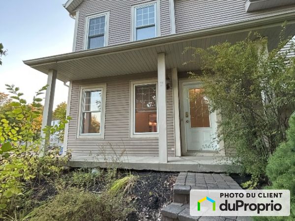 574, rue du Rubanier, Granby à louer