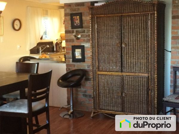 A-26 avenue des Érables, St-Sauveur for rent