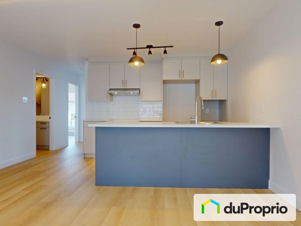 204-2210, Route 122, St-Cyrille-De-Wendover à louer