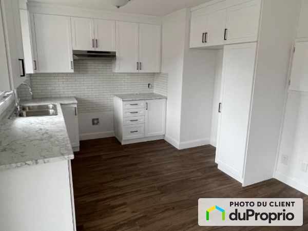 8864, Ravel, Saint-Léonard à louer