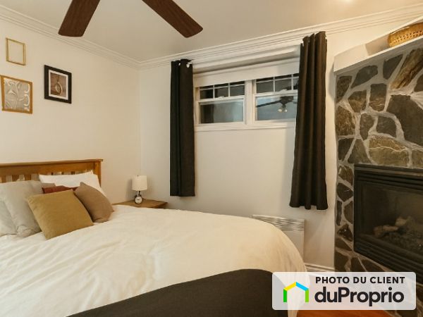 2-810 chemin Avila, Piedmont à louer